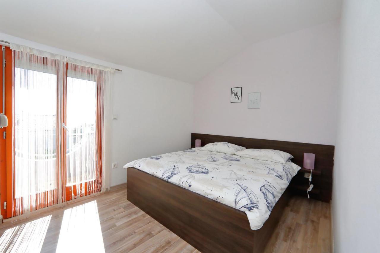 Bane Dvori Apartment บาร์บินเย ภายนอก รูปภาพ