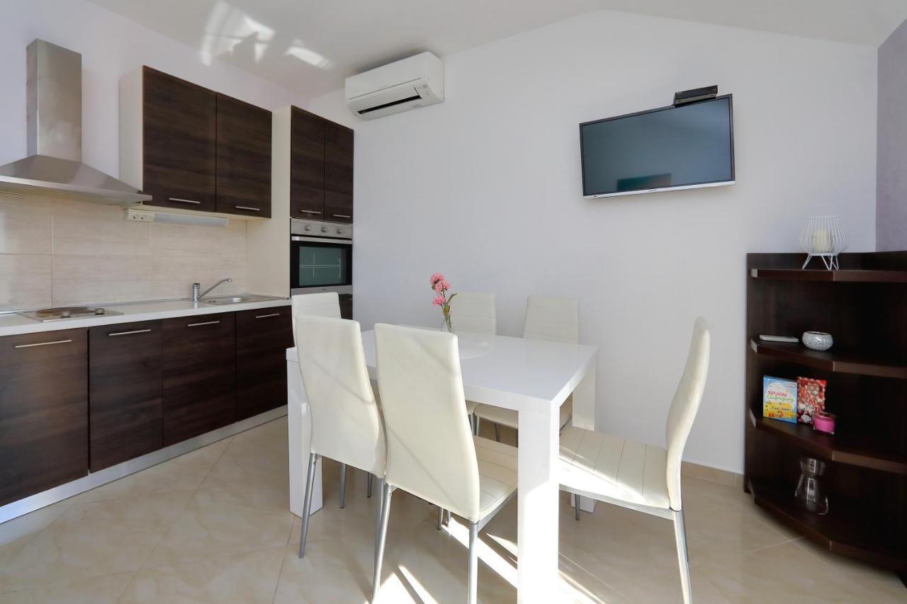 Bane Dvori Apartment บาร์บินเย ภายนอก รูปภาพ