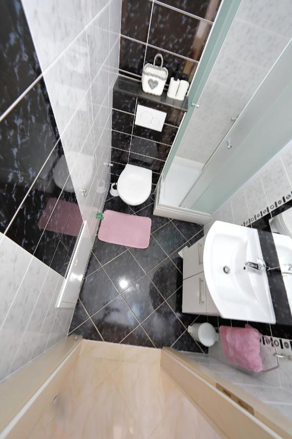 Bane Dvori Apartment บาร์บินเย ภายนอก รูปภาพ